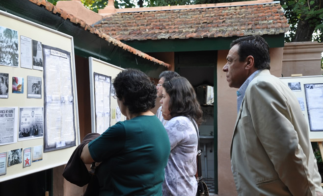 Cáffaro visitó la muestra “Los 400 viven.  La última Dictadura Militar en Zárate”
