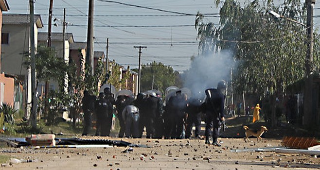 Tensión e incidentes en el Barrio Dignidad de Campana