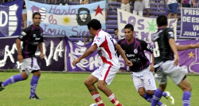 El "Viola" defiende la punta el lunes frente a Midland