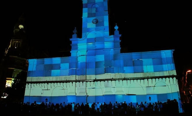 El Cabildo se iluminará a la medianoche y dará comienzo a los festejos por el 25 de Mayo