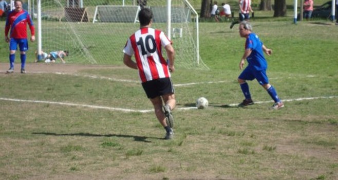 Torneo de Fútbol Senior en el Club Náutico Zárate –  Fecha 31 (4tos de Final)