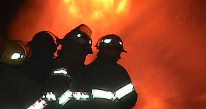 Se incendia un colectivo en la entrada al Bo.Bosch de Zárate