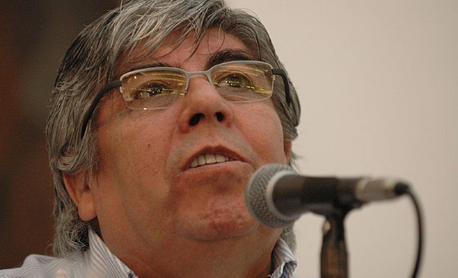 Moyano: una trayectoria de lucha que muerde la banquina