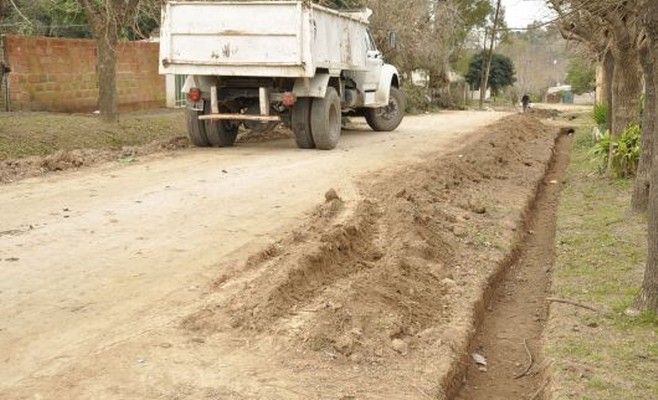 Obras Públicas: El Municipio realizó trabajos de mantenimiento en el barrio Otamendi