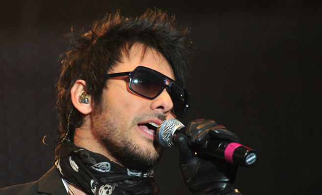 Beto Cuevas viajó a Puerto Rico a promocionar su nuevo disco