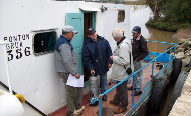 Tareas de limpieza en Canales y Arroyos del Delta Campanense