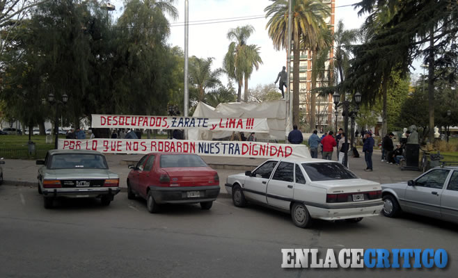 Desocupados de la UOCRA reclaman por fuentes de trabajo y despidos por causas gremiales