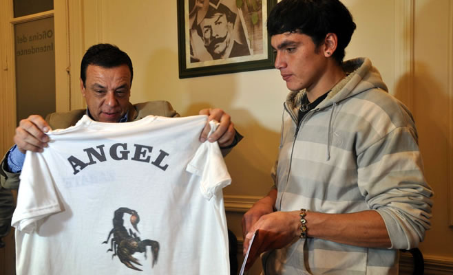 El boxeador Ángel “Escorpión” Ojeda recibió un subsidio