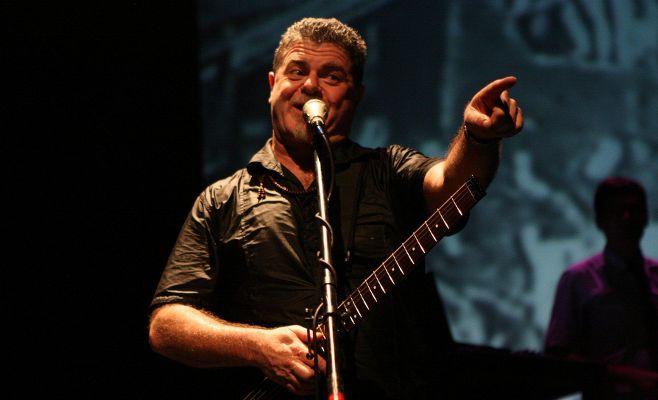 Gustavo Santaolalla en concierto