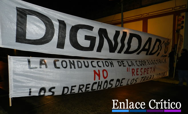 Los trabajadores de Cooperativa se mantienen en el corte