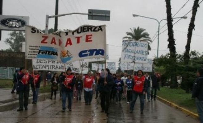 En el arte de "lo pateo para adelante", sin resoluciones en el conflicto entre Cooperativa Eléctrica y los trabajadores