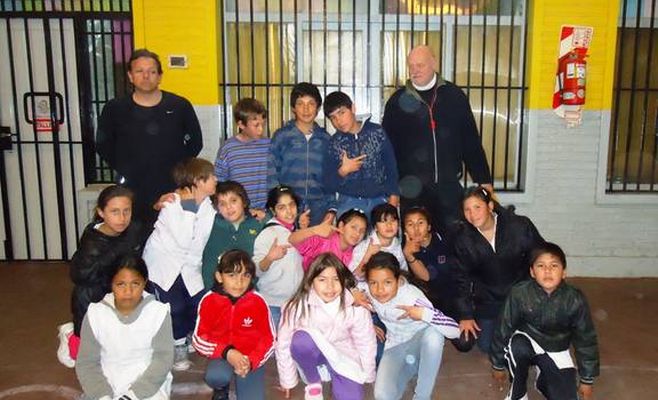Charla y exhibición de Básquetbol