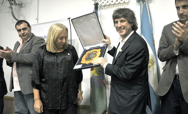 “Estamos visitando Campana no por casualidad ni de compromiso”