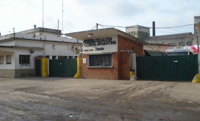 ¿Allanamiento en la planta de Celulosa Argentina?