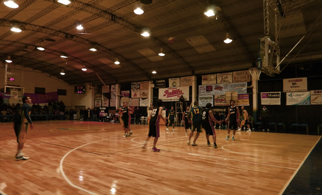Segundo amistoso de Ciudad mirando el Regional de Basquetbol