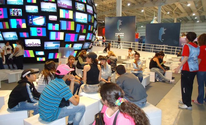 Jóvenes de los Programas DOA y Envión visitaron Tecnópolis