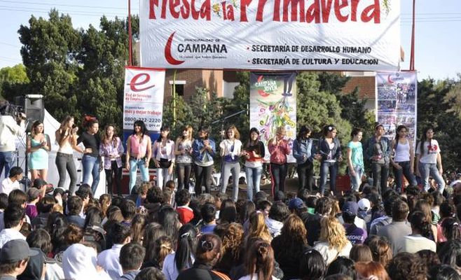 Miles de personas festejaron el Día de la Primavera