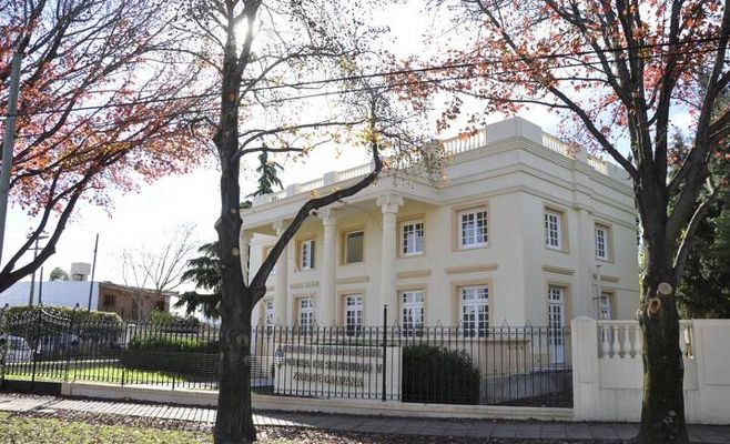El Gobernador Daniel Scioli y la Intendente Giroldi visitaron el edificio de la Policía Departamental