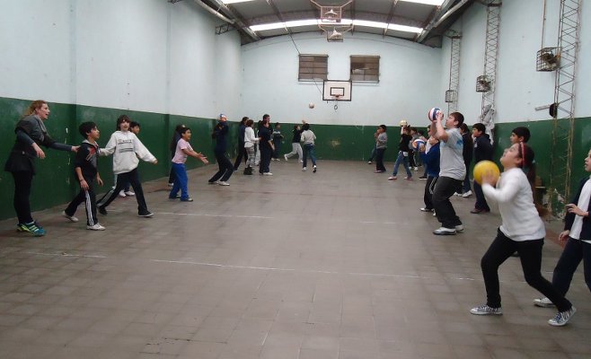 La Escuela Nº 7 recibió una nueva actividad de la Dirección de Deportes