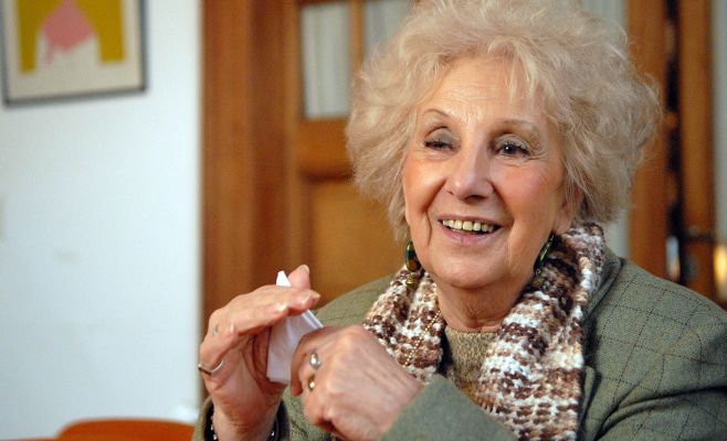 Abuelas de Plaza de Mayo
