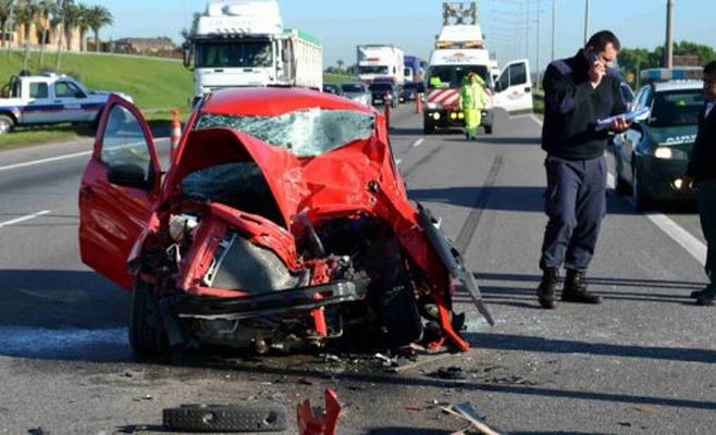 Tremendo accidente en Panamericana altura Sofitel. Un muerto. Tránsito interrumpido