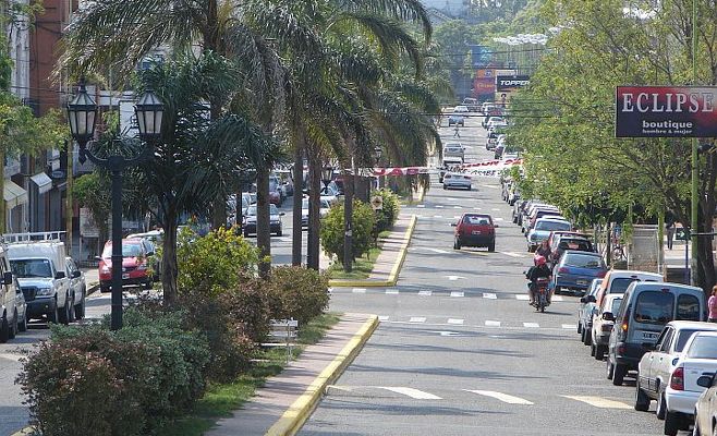 Acatamiento parcial al paro en Campana