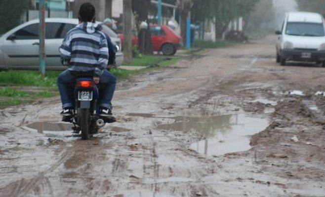 El HCD pide al Ejecutivo una solución sobre el estado de la calle España