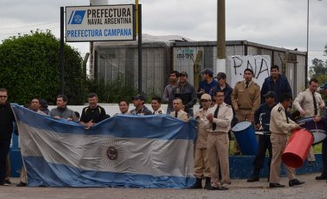 En Puerto Campana, Prefectura adhirió a los reclamos pero las tareas fueron normales