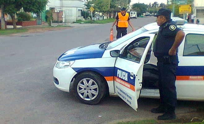 Asalto a una panadería en Villa Florida y detención de un menor armado en Av.Anta y French