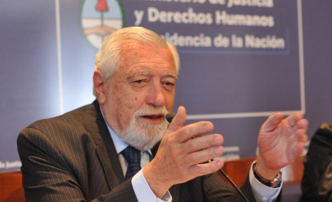 El Centro de Derechos Humanos de la UNLa se llamará "Eduardo Luis Duhalde"