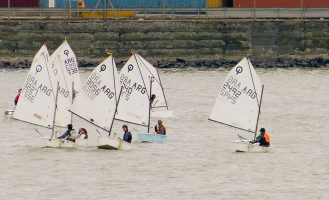 Vela CNZ