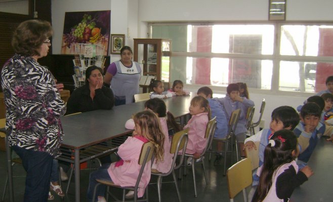 La Biblioteca Municipal de Campana continúa acercando la lectura a los niños