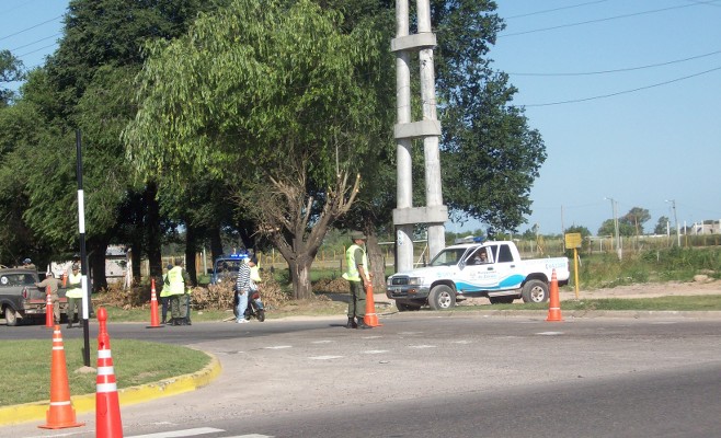 Intenso control de Gendarmería en el acceso a Zárate