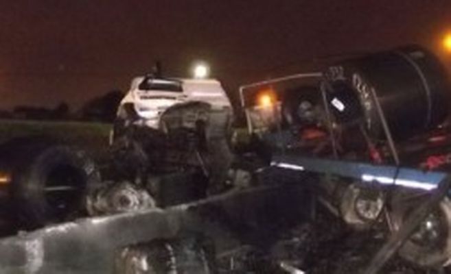 Violento choque de camiones en Panamericana km. 78