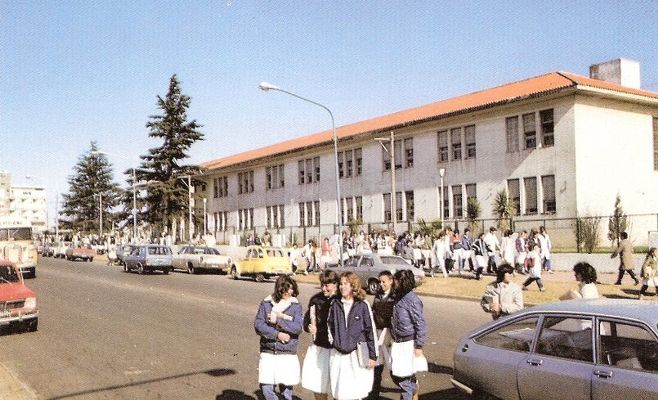 Por tercera vez roban y destrozan la Escuela Normal E.P 30 de Campana