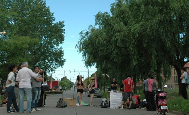 Estudiantes por la construcción del edificio de la Escuela de Arte