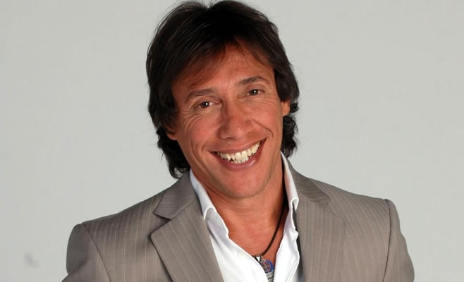 “Seguro de Risa” con Fabián Gianola en el Forum Cultural