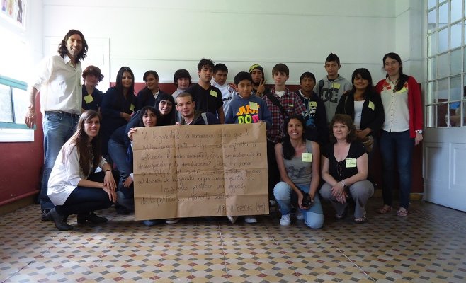El Gabinete Joven de Campana brindó un Taller de Adolescencia y Política para jóvenes de Escobar