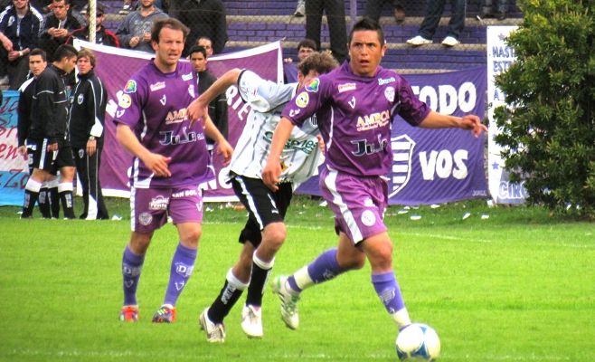 Duelo de necesitados de los tres puntos en el lunes por la noche