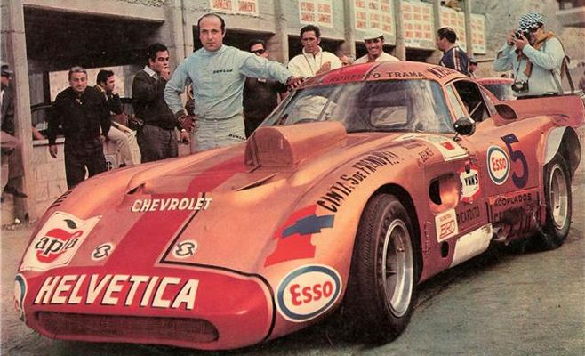 Personalidades del automovilismo en la Fiesta del Primer Automóvil Artesanal