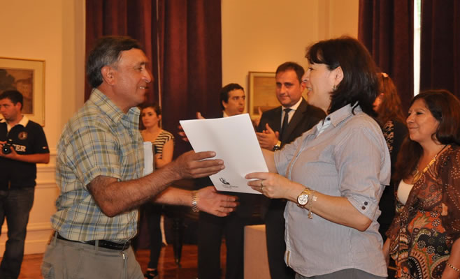 Se entregaron 113 nuevas escrituras de regularización dominial