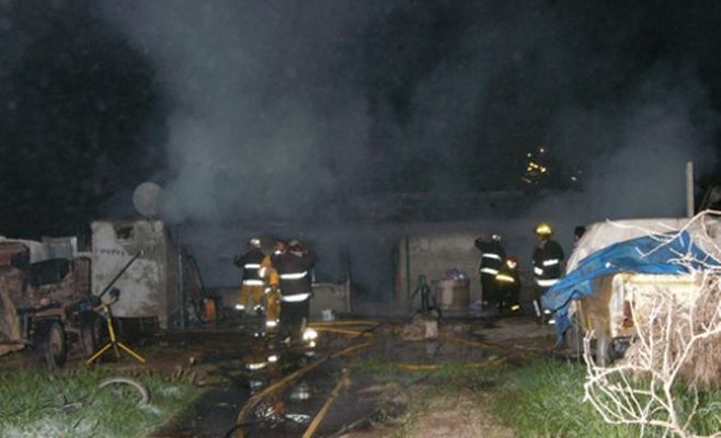 ¿Otro efecto de la tormenta?: vivienda arrasada por el fuego en Otamendi