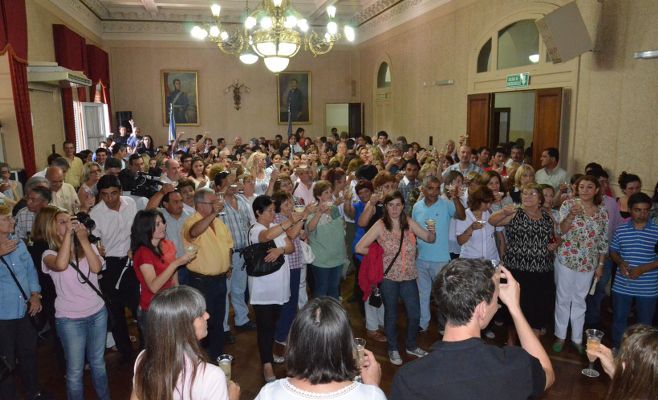 La Intendente Giroldi brindó con los empleados municipales