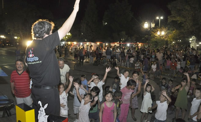 “Desde el Municipio estamos ultimando detalles para que la Edición 2013 de la Plaza de Todos sea nuevamente un éxito”