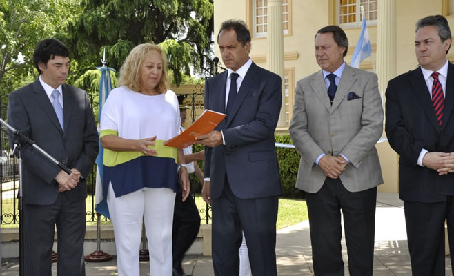 La Intendente Giroldi recibió la Disposición Previa que declara factible el proyecto de creación del Sector Industrial Planificado (SIP)