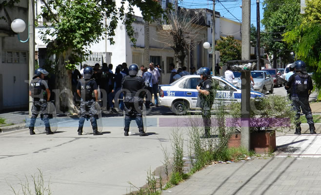 Tensión y violencia en el Sindicato de UOCRA Zárate. Un herido de bala