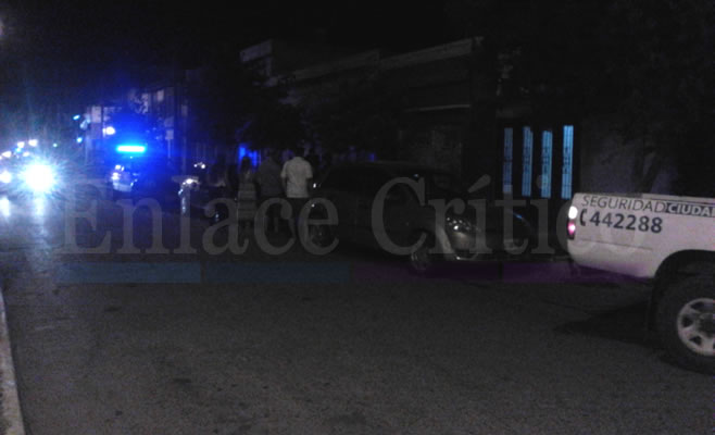 El conductor que provocó el accidente en Bolivar y Quirno habría estado alcoholizado