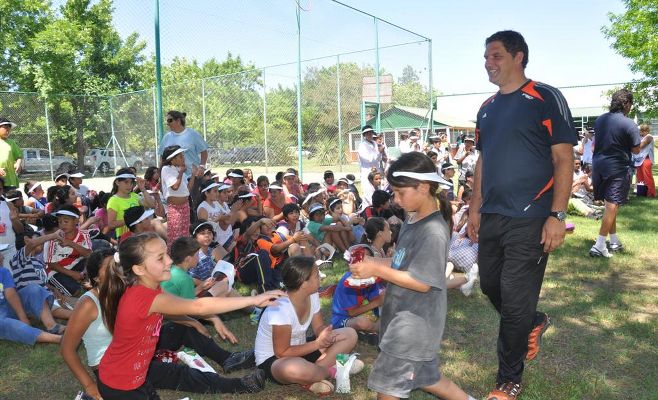 Actividades en el Centro Deportivo Municipal de Zárate