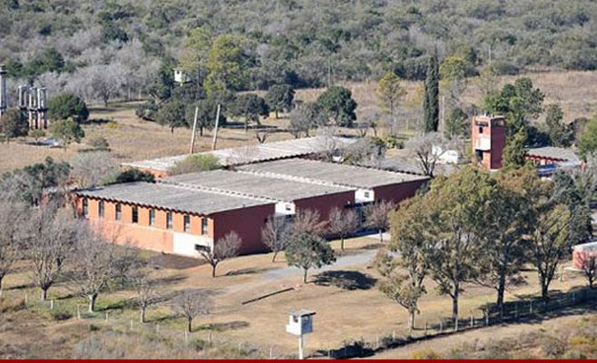 "LA PERLA. Historia y testimonio de un campo de concentración"