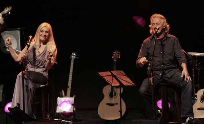Nito Mestre y Silvina Garré el domingo en la “Plaza de Todos”
